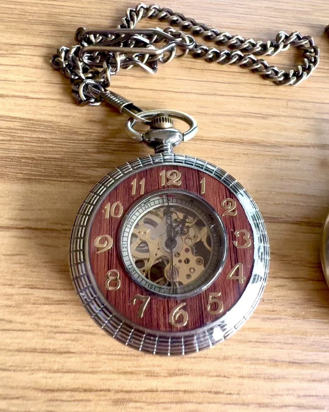 Zakhorloge „Veritas Tempus” – mechanisch uurwerk met de mogelijkheid tot graveren als cadeau, 2 varianten om uit te kiezen