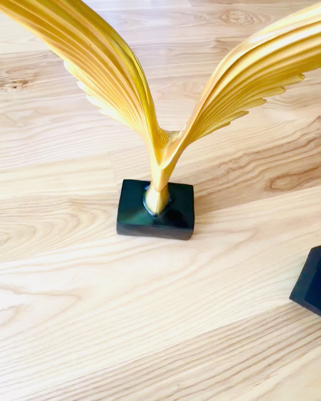 Elegante Engelvleugelfiguur 33 cm hoog – "Gevleugelde Wachters", mogelijkheid tot personalisatie met gravure als cadeau, personalisatie, 3 kleuropties