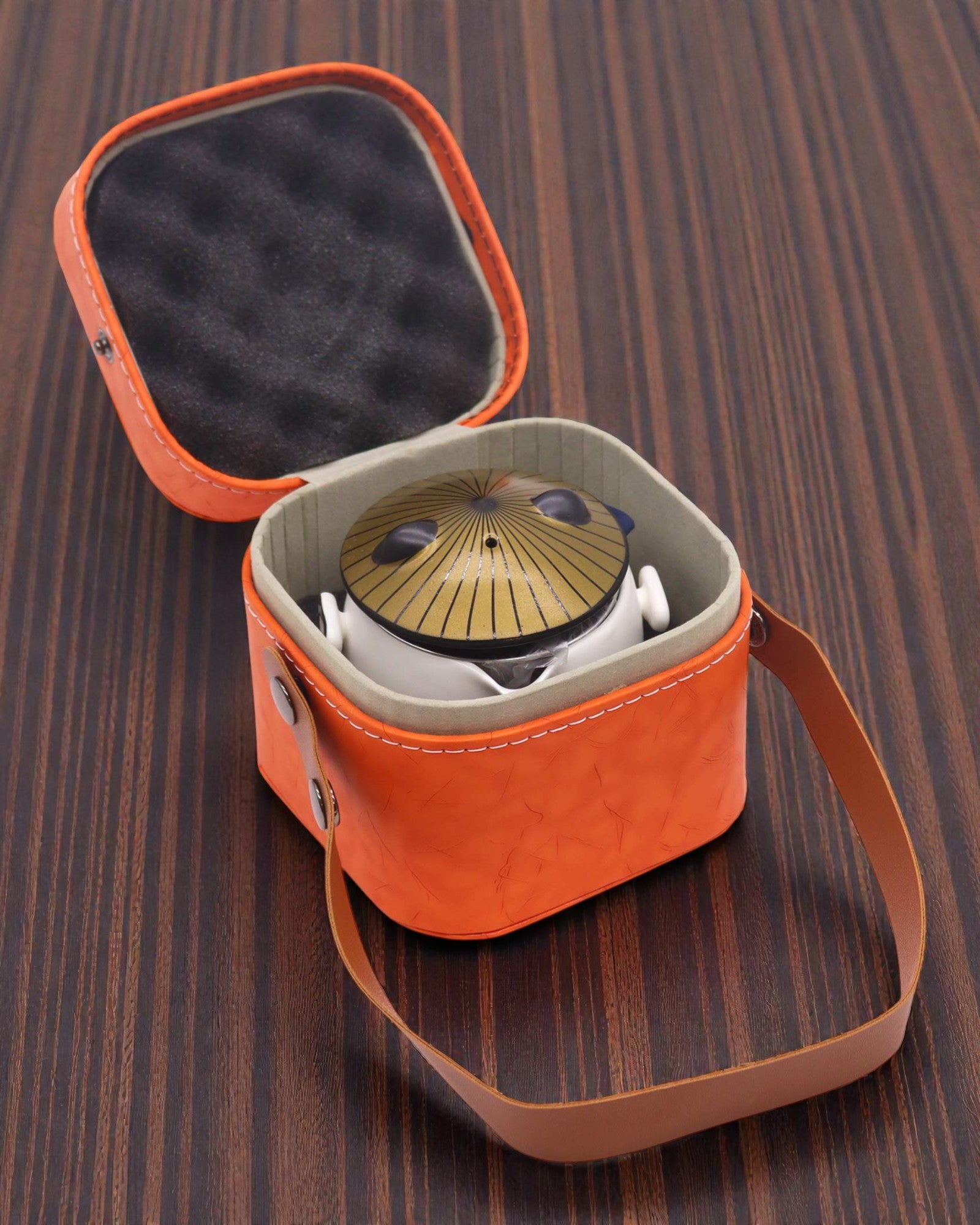 Panda – Toeristische theeset met deksel en 2 kopjes