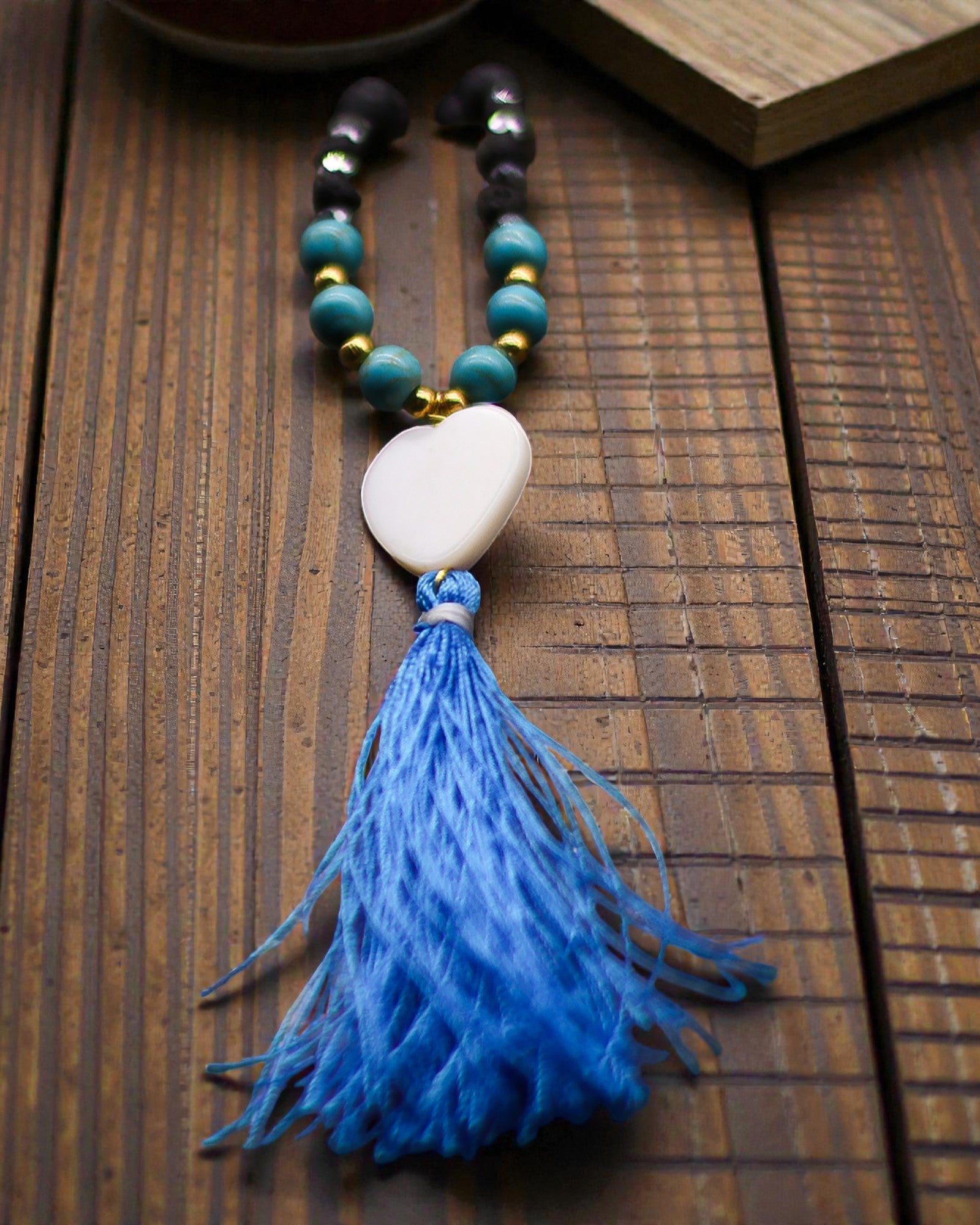 Essentie van de Vulkaan-halsketting - Kalmerende invloed