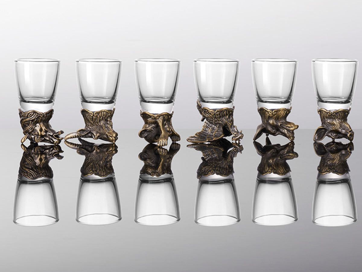 Set van 12 borrelglaasjes 25ml + kan 250ml met mogelijkheid tot personalisatie met gravure