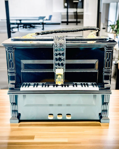 Dameshandtas “Elegante Piano” in Zwart en Wit