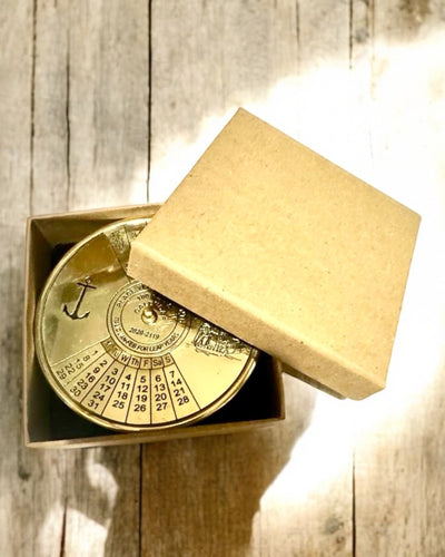 Eeuwige Kalender Zeevaart – Messing Kalender 100 jaar – mogelijkheid tot gravure als cadeau