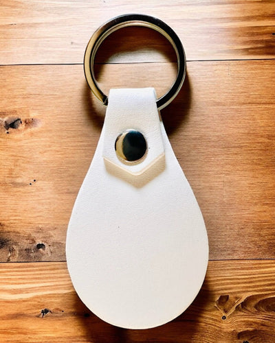 PU Leren Sleutelhanger met Personaliseerbare Gravure - Verkrijgbaar in 5 Kleuren