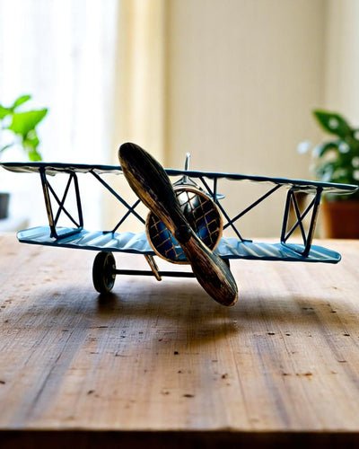 Metalen modelvliegtuig Blue Baron – retro, als cadeau, met graveeroptie