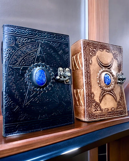 Premium Dagboek, Antiek ontwerp, Leren Notitieboek "Magische Kroniek" 200 pagina's, 2 varianten beschikbaar, personalisatie met gravure