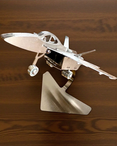 Metalen Model Jachtvliegtuig "SkyRaptor" – roestvrij staal, gepersonaliseerde gravure als cadeau