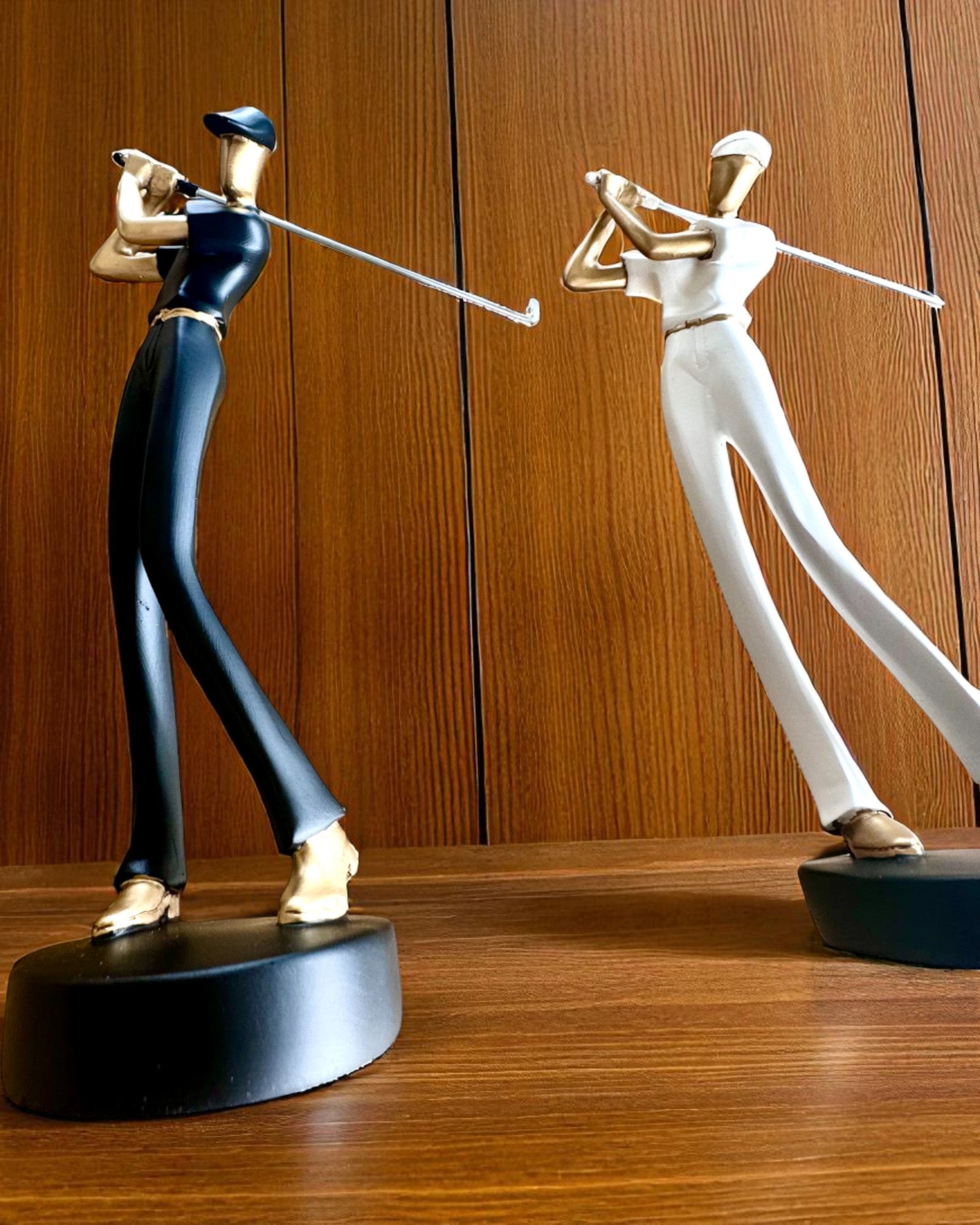 Beeldje van golfer "Swing Elegance", 24 cm hoog, decoratief met mogelijkheid tot gravure als cadeau
