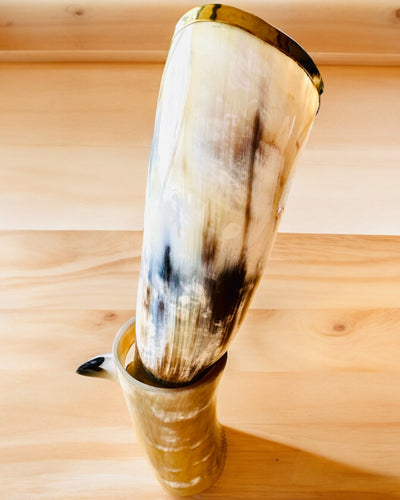 Hoornbeker "Viking Valor" - Handgegraveerd, Premium Kwaliteit - 4 varianten beschikbaar