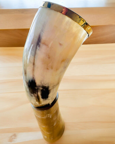 Hoornbeker "Viking Valor" - Handgegraveerd, Premium Kwaliteit - 4 varianten beschikbaar