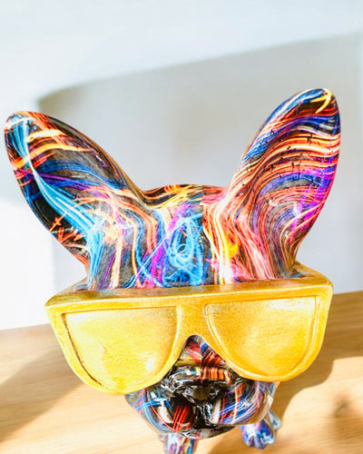 Kleurrijke Bulldog met Bril - Unieke Interieurdecoratie, decoratief beeldje als cadeau, personalisatie met gravure