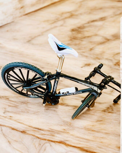 Miniatuur Metalen Model Rode Fiets "SpeedMaster" personalisatie met gravure als cadeau, 2 kleuropties