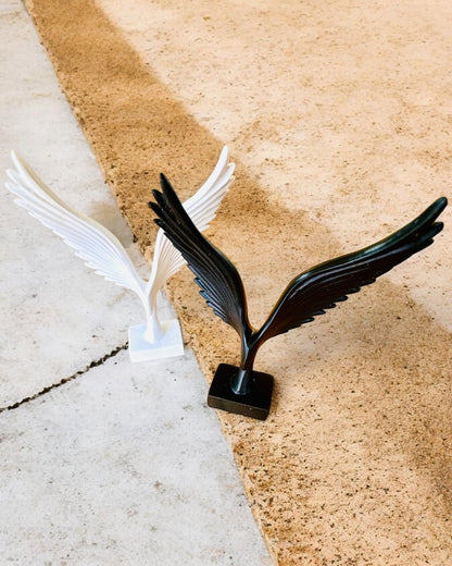 Elegante Engelvleugelfiguur 15 cm hoog – "Skrzydlaci Strażnicy", mogelijkheid tot personalisatie met gravure als cadeau, personalisatie, 2 kleuropties