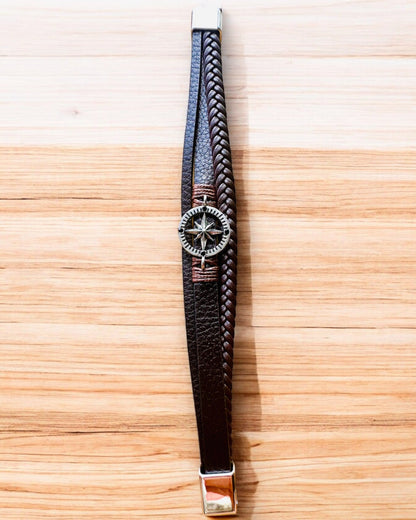 Armband "Compass Adventure" - mogelijkheid tot personalisatie met gravure als cadeau, 2 kleuropties om uit te kiezen