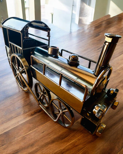 Locomotief van ijzer "Retro Express" – decoratie, model, handgemaakt met de mogelijkheid tot graveren als cadeau