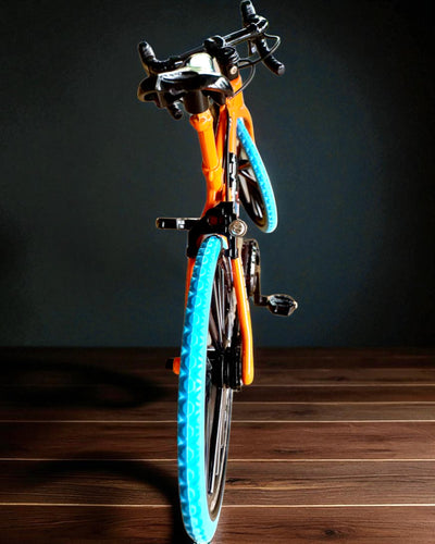 Miniatuurmodel metalen Fiets Collectorsitem "Speed Rider 1.2" – personalisatie met gravure als cadeau, 2 kleuropties