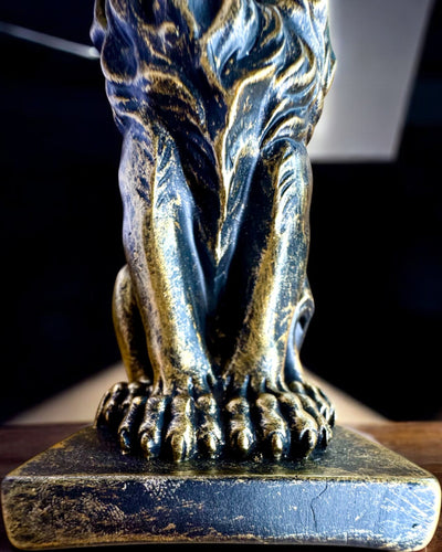 De Leeuwenkoning – Compacte decoratieve figuur van 14,5 cm met graveeroptie als cadeau