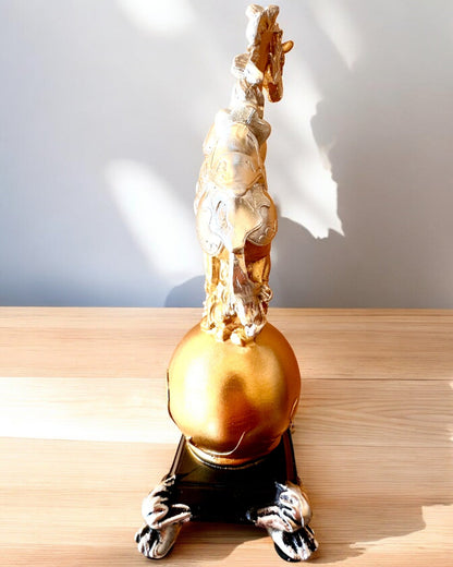 Elegante Statuet "Złoty Rumak" - met graveermogelijkheid als cadeau