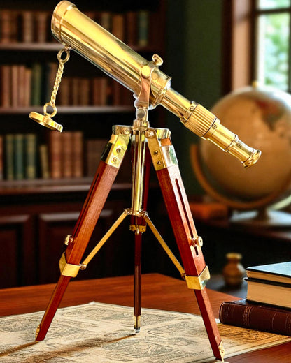 Hemelkoepel op Houten Standaard 41 cm, mogelijkheid tot personalisatie met gravure als cadeau