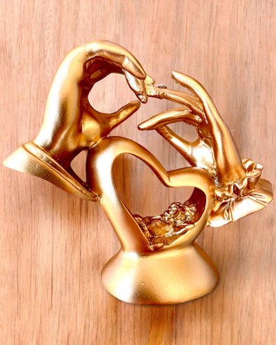 Beeldje "Touch of Love" 10 cm hoog, met Gravure Optie als cadeau