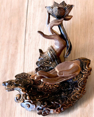 Mystieke Hand, Wierookbrander, houder voor wierook met Stroom, mogelijkheid tot personalisatie met gravure als cadeau