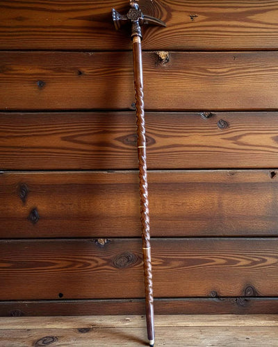 Wandelstok - WIKING met een kop in de vorm van een strijdhamer, mogelijkheid tot personalisatie met gravure als cadeau