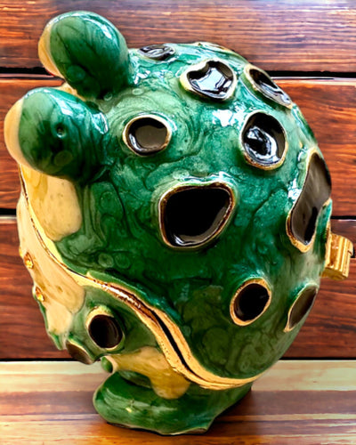 Elegante decoratieve doos "Żabi Skarb" als cadeau personalisatie, met graveeroptie