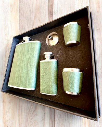 Set heupflessen met glazen "Forest Spirit", voor cadeau personalisatie met gravure