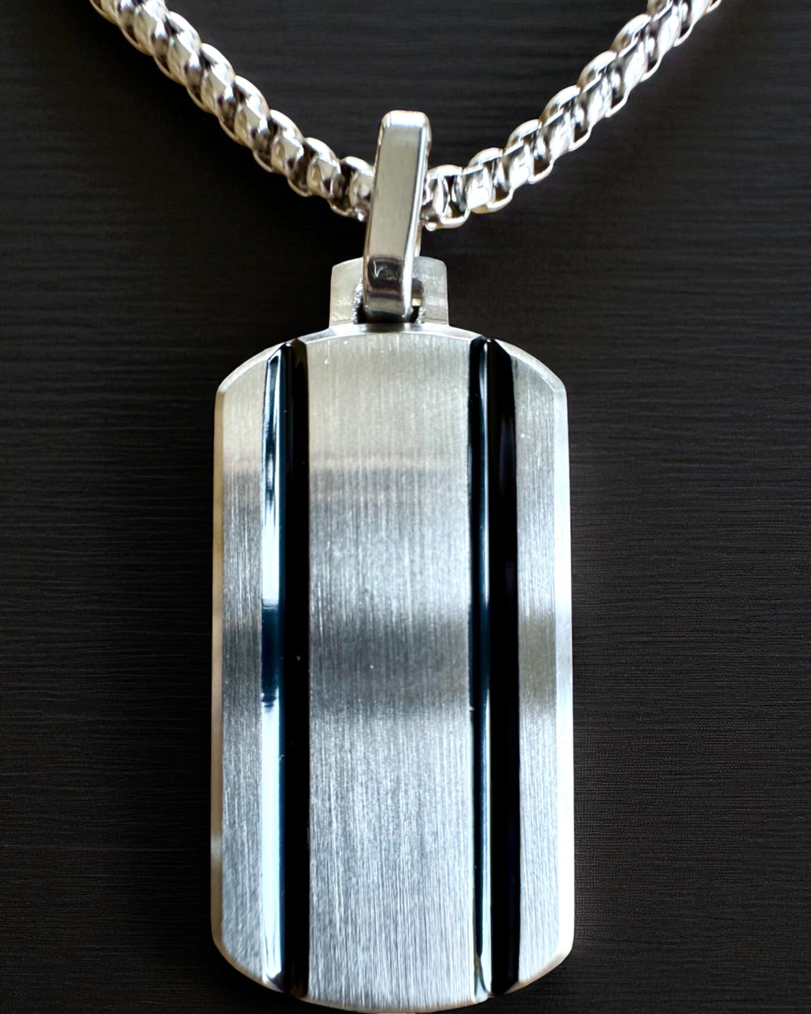 Herenketting Dog Tag „SteelVision” – roestvrij staal, 15 varianten, personalisatie met gravure