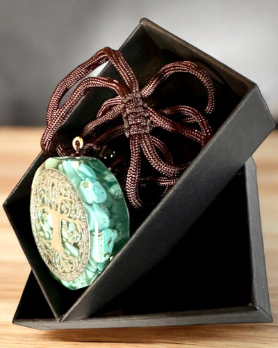 Amulet "Drzewo Życia" met turquoise – Jouw persoonlijke kracht, ketting als cadeau, personalisatie met gravure