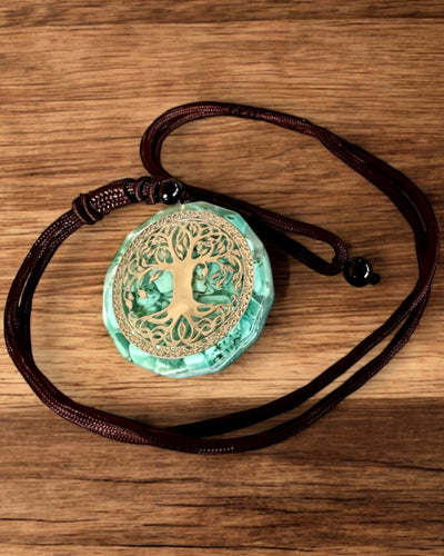 Amulet "Drzewo Życia" met turquoise – Jouw persoonlijke kracht, ketting als cadeau, personalisatie met gravure