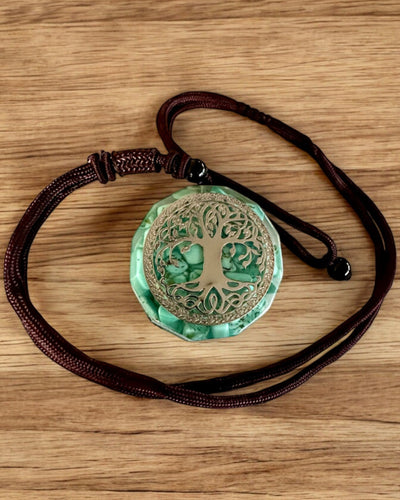 Amulet "Drzewo Życia" met turquoise – Jouw persoonlijke kracht, ketting als cadeau, personalisatie met gravure
