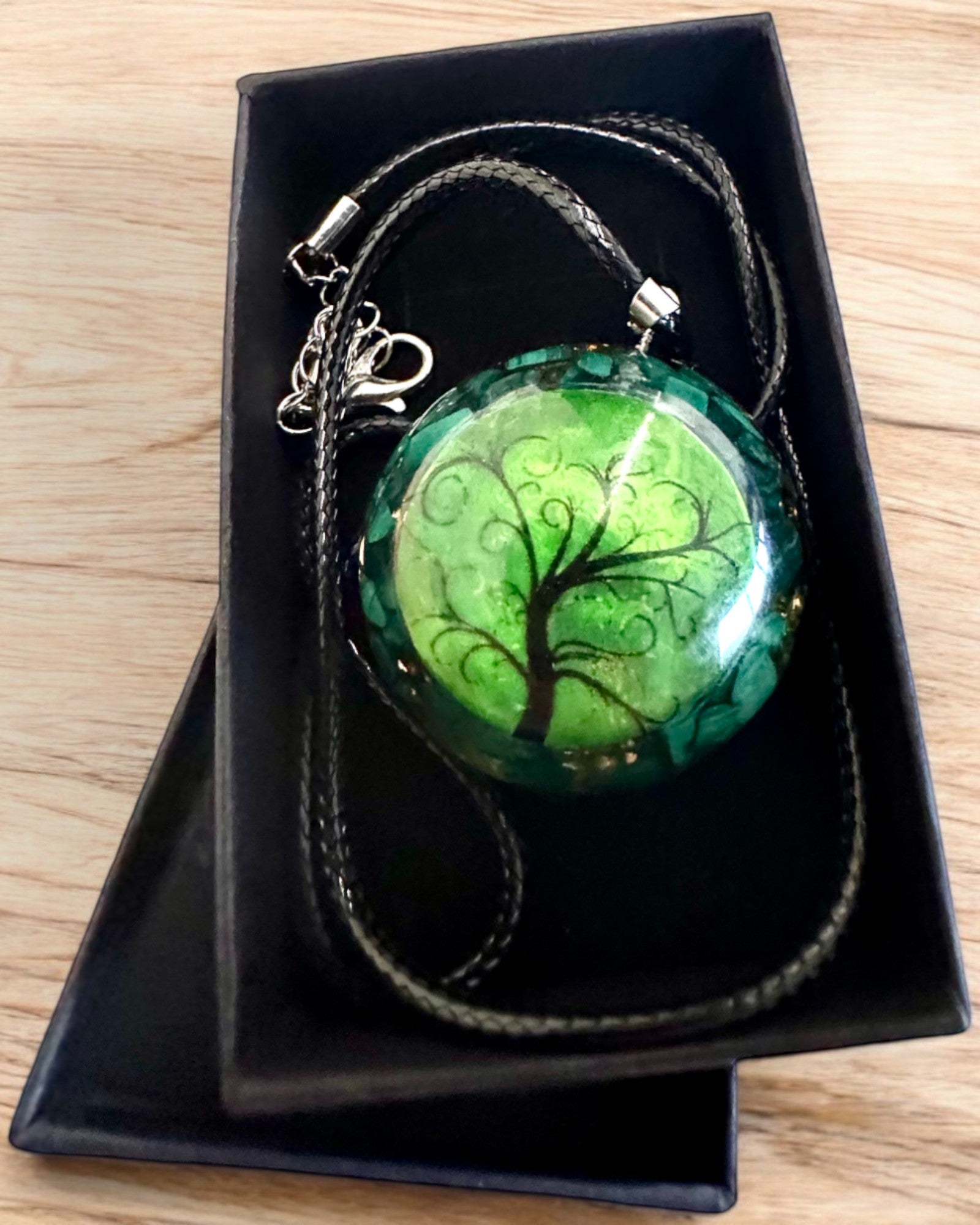 "Malachiet Amulet van het Leven" - ketting met de mogelijkheid voor personalisatie met gravure als cadeau