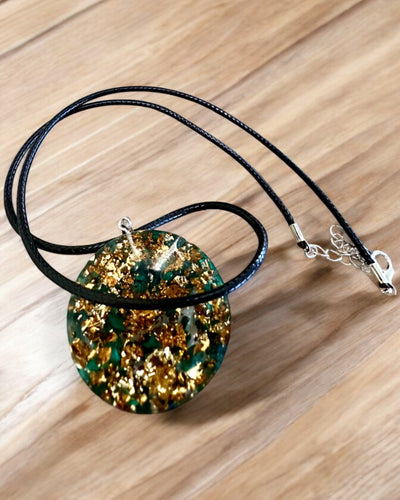 "Malachiet Amulet van het Leven" - ketting met de mogelijkheid voor personalisatie met gravure als cadeau