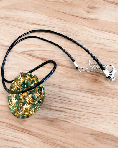 "Malachiet Amulet van het Leven" - ketting met de mogelijkheid voor personalisatie met gravure als cadeau
