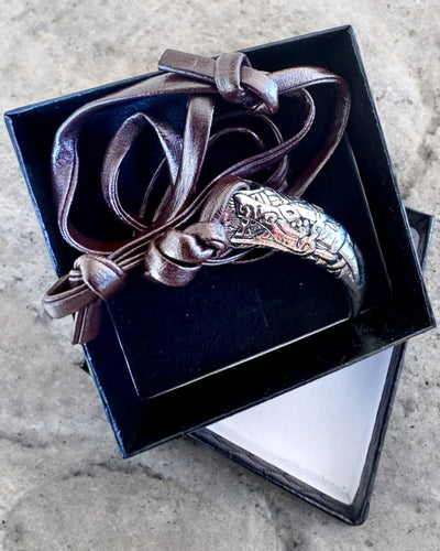 Wilczy Kieł van roestvrij staal – Amulet van Moed, ketting met mogelijkheid tot personalisatie met gravure als cadeau