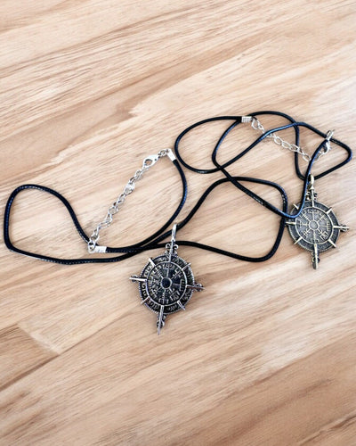 Amulet Noorderkrijger - Vikingkompas, mogelijkheid tot personalisatie met gravure als cadeau, 2 varianten om uit te kiezen