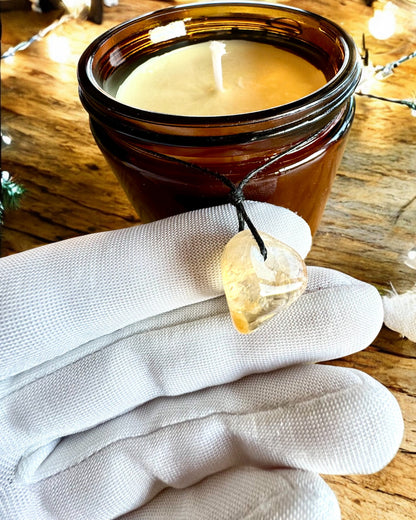 Intentionele sojakaars 250 ml met natuurlijke steen – kies uw energie: citrien of granaat, personalisatie met gravure als cadeau