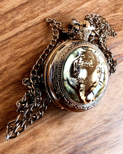 Zakhorloge "Tygrysia Elegancja" van roestvrij staal met graveeroptie als cadeau