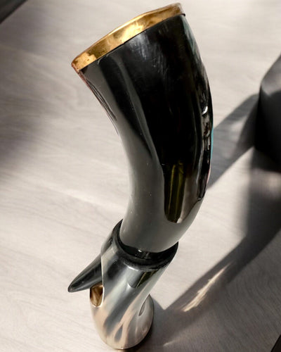 Hoornbeker "Viking Valor" - Handgegraveerd, Premium Kwaliteit - 4 varianten beschikbaar