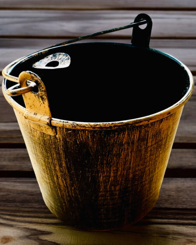 Stijlvolle Metalen Asbak "Rustic Charm" 19-23 cm hoog, 8 varianten beschikbaar, gravure op aanvraag