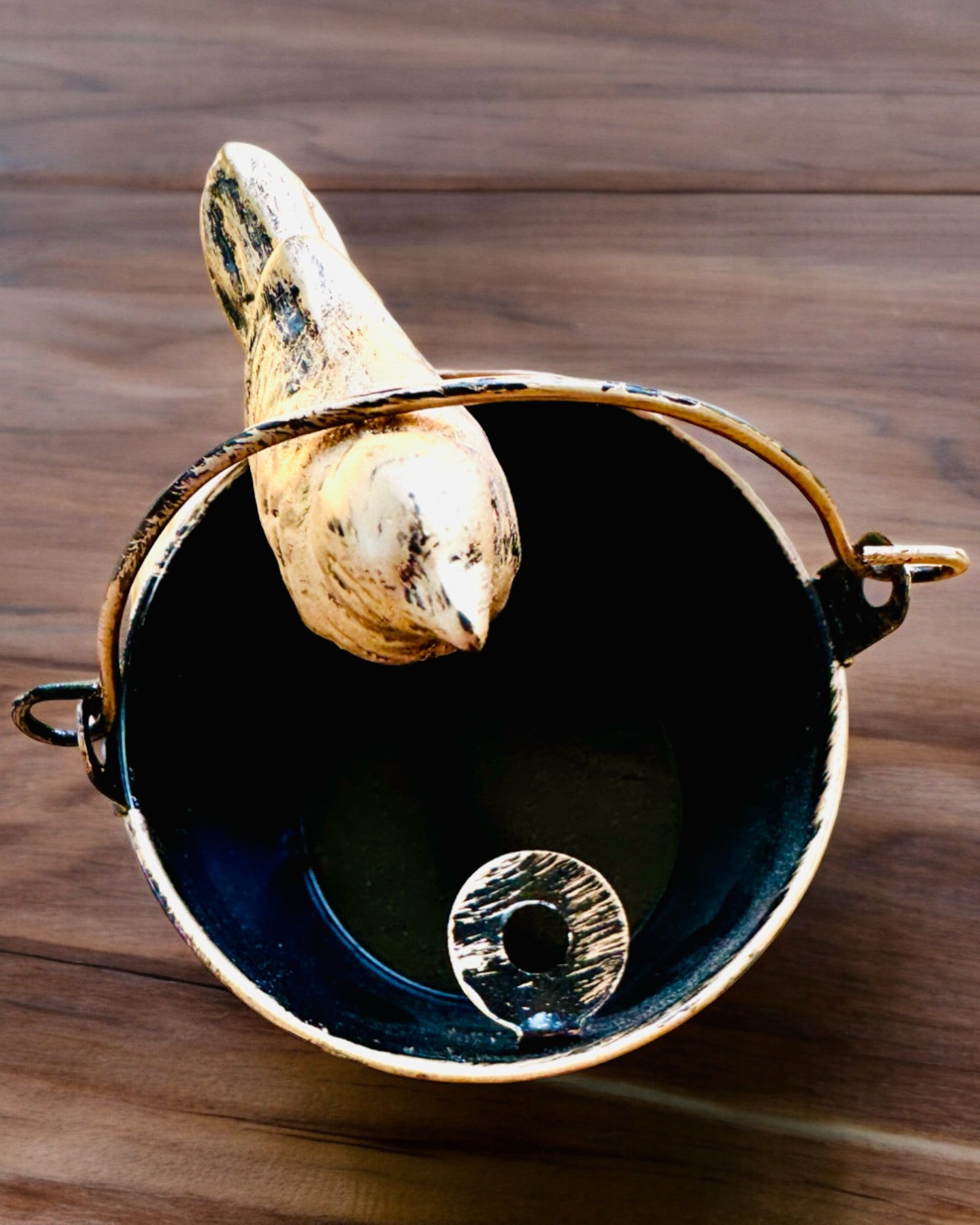 Stijlvolle Metalen Asbak "Rustic Charm" 19-23 cm hoog, 8 varianten beschikbaar, gravure op aanvraag