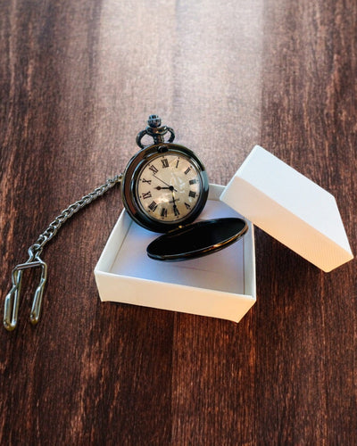 Klassieke Zakhorloge met Romeinse Cijfers en Ketting, Kwarts, Zwarte Glans - kleur zwart