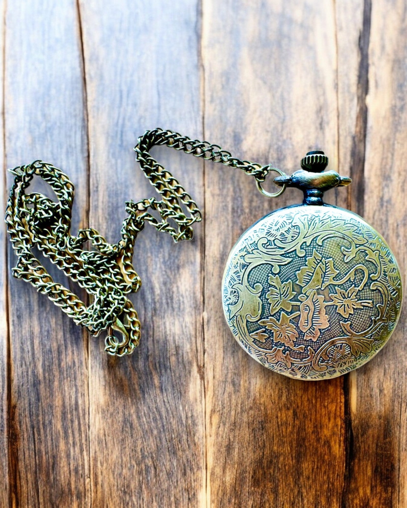 Ouderwetse Zakhorloge met Kompasmotief en Ketting, Kwarts, personalisatie met gravure