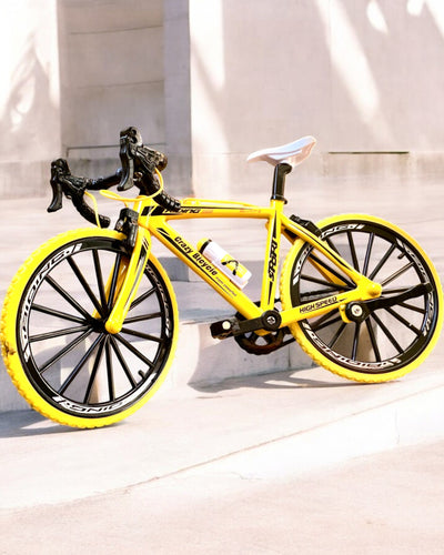 Miniatuur Metalen Model Rode Fiets "SpeedMaster" personalisatie met gravure als cadeau, 2 kleuropties