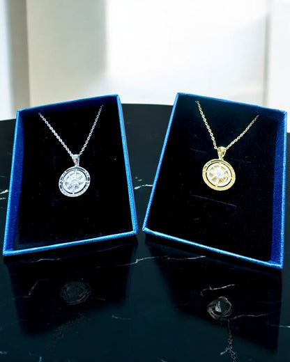 Kompas Ketting "Sterrenrichting", personalisatie mogelijk met gravure, 2 kleuropties beschikbaar