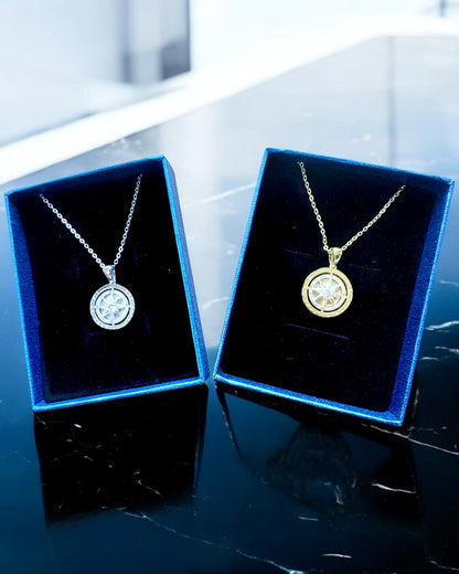 Kompas Ketting "Sterrenrichting", personalisatie mogelijk met gravure, 2 kleuropties beschikbaar