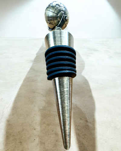 GloboStop - Wijnstopper met Gravure, mogelijkheid tot personalisatie met gravure als cadeau