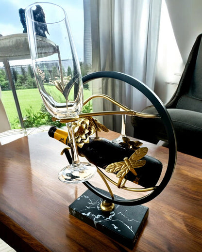 Standaard "Elegante Insect" - voor een wijnfles en glazen, hoogte 33 cm, mogelijkheid tot personalisatie met gravure als cadeau