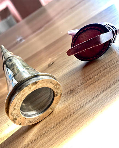 Koninklijke Verrekijker "Voyager 1818" – Exclusief, Messing, 83 cm, handgemaakt, etui van Echt Leer – Collectors Editie, personalisatie met gravure als cadeau